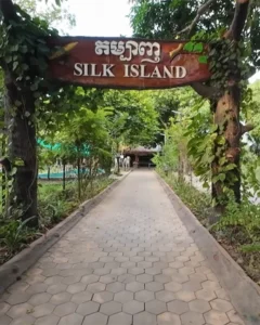 Koh Dach (Silk Island)