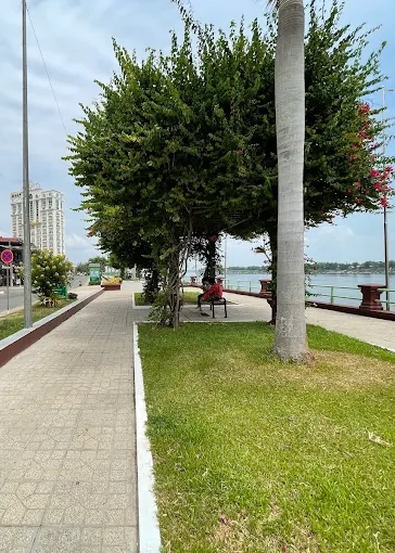Kampong Cham Riverside Park