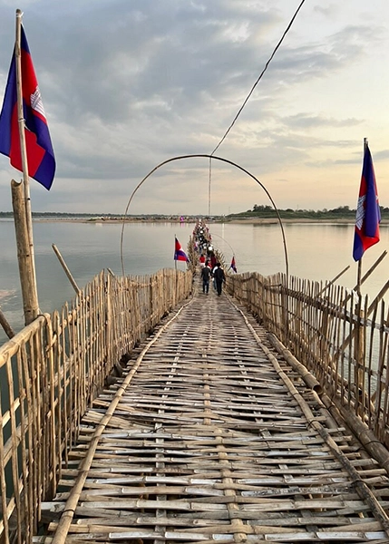 Ko Paen Bamboo Bridge
