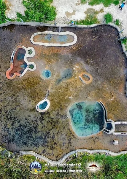 Te Teuk Pus Hot Spring