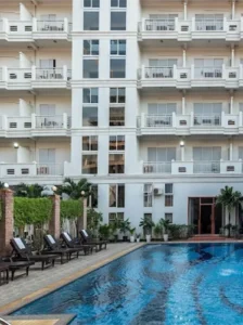 Aristocrat Residence & Hotel