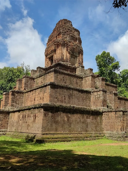 Baksei Chamkrong Temple