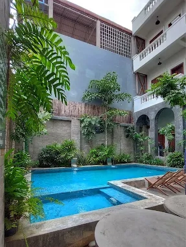 The J Break Boutique