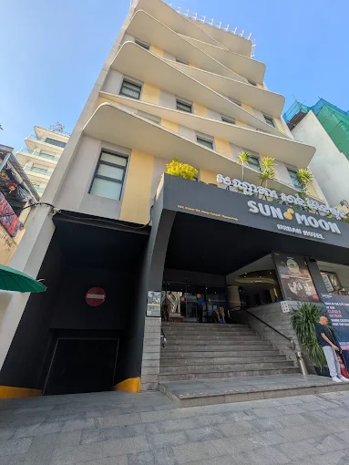 SUN & MOON, Urban Hotel