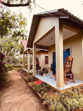 Manel Guesthouse and Restaurant